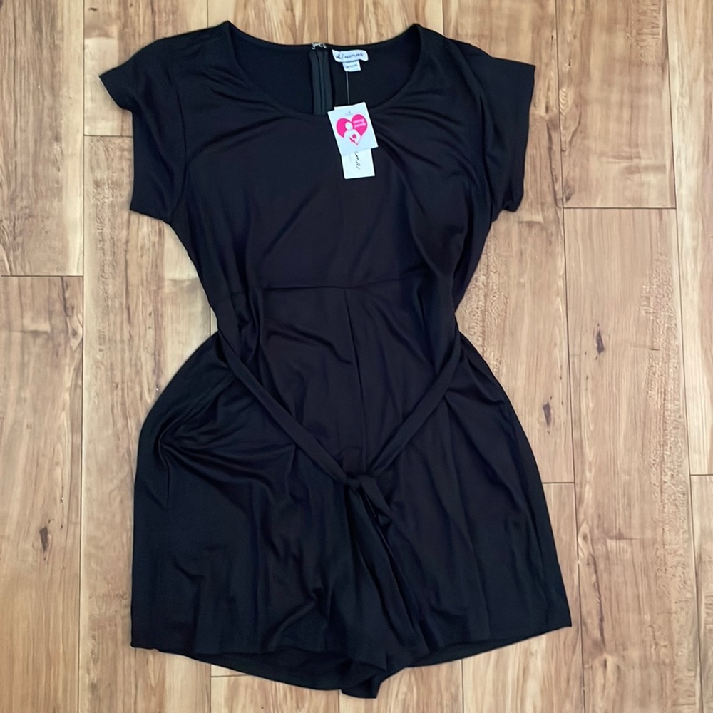 Oh! Mamma black maternity romper size medium. Zips in back. NWT.